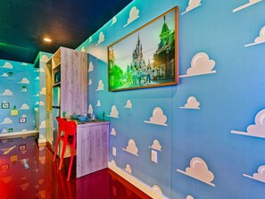 Interior - Toy-Story studio w/ pool & parking (Kissimmee)