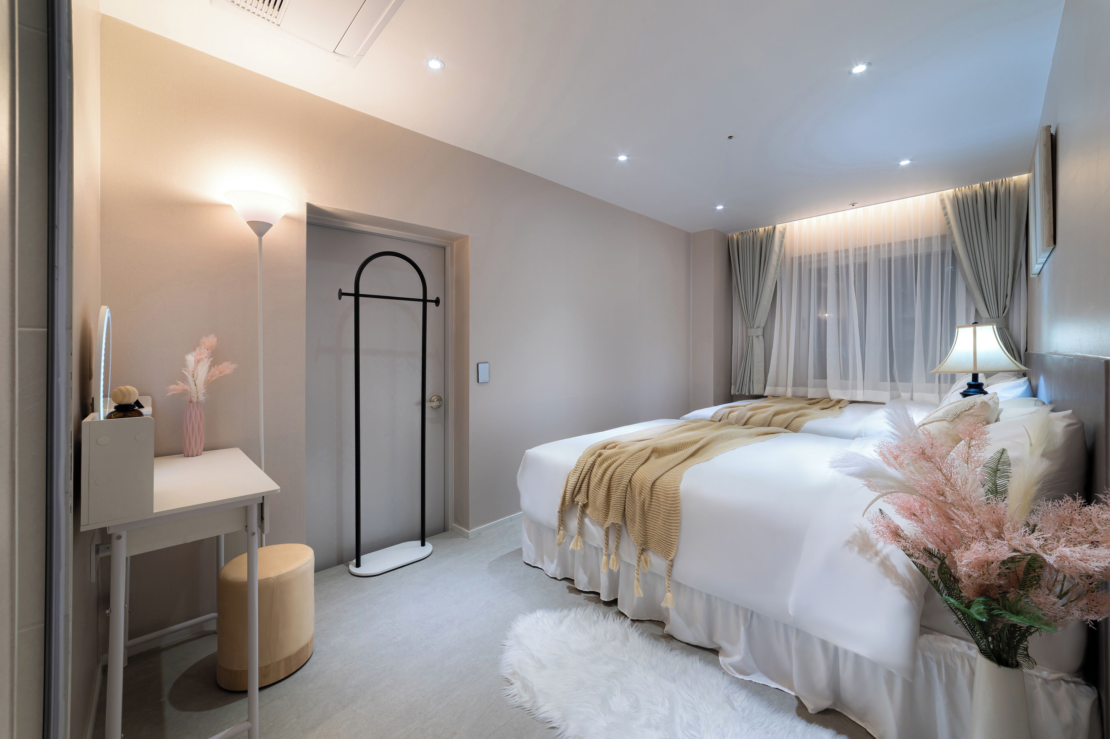 Family Suite | Desk, free WiFi