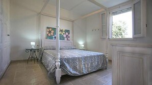 2 室のベッドルーム、アイロン / アイロン台、WiFi (無料)、ベッドシーツ