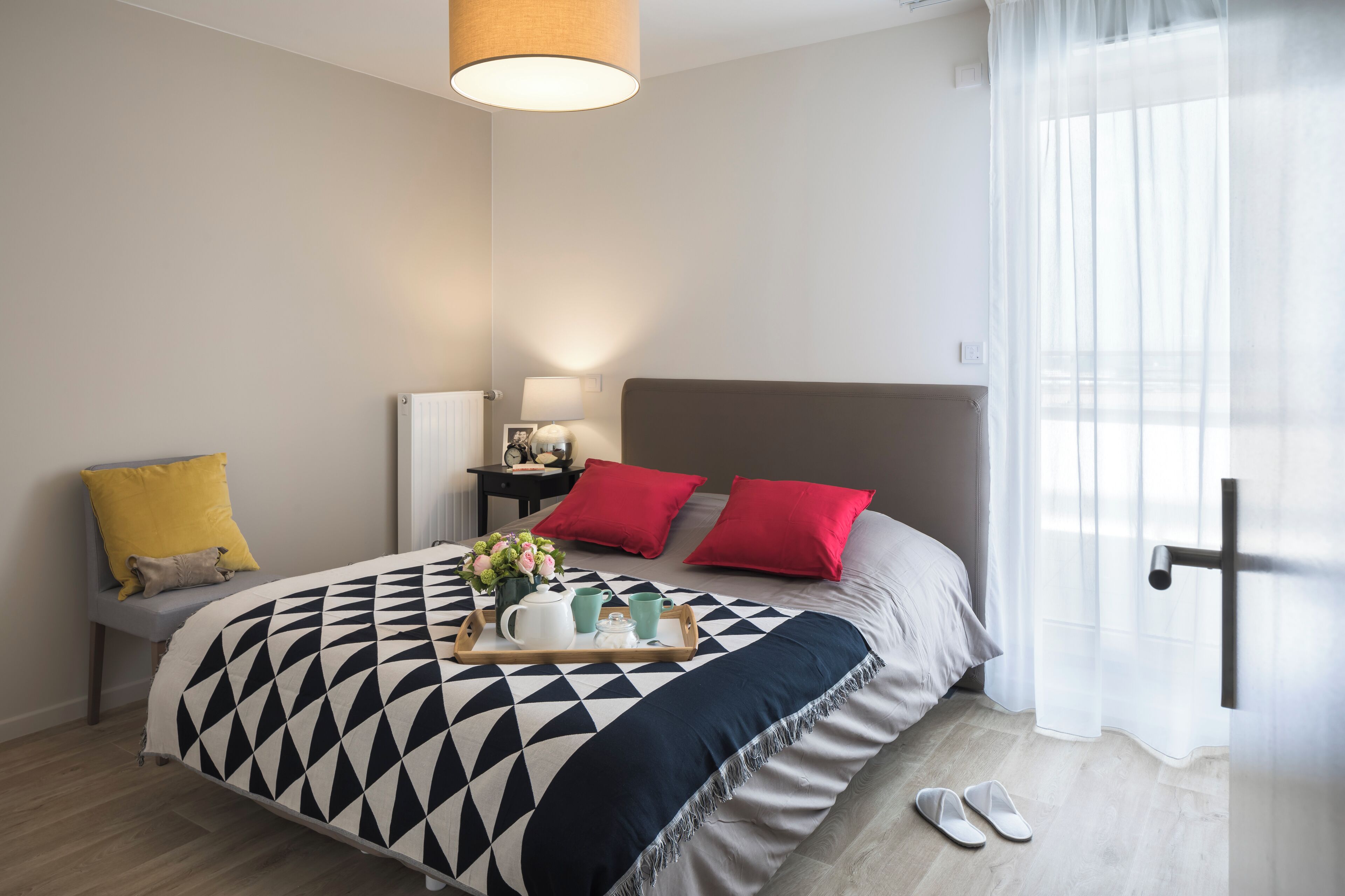 Soundproofing, free WiFi