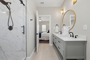 Ferienhaus, Mehrere Betten (Sandy Pines) | Badezimmer