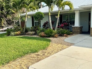 Terrace/patio - Family-friendly, heated salt water pool, near beaches, and downtown Fort Myers. (Fort Myers)