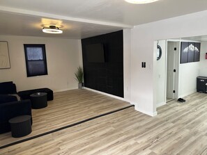 Unclassified image, 4 of 20, button - Beautiful 2-bedroom house in tranquil Warren perfect for relaxing stays (Warren)