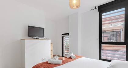 Modern townhouse with parking