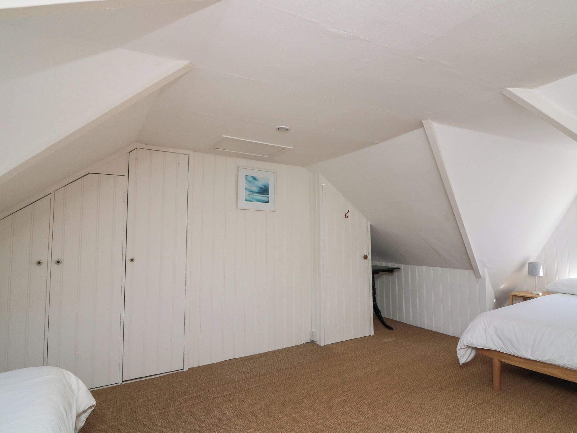 2 bedrooms, individually decorated, individually furnished, free WiFi