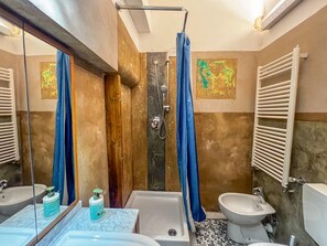 Unclassified image, 5 of 46, button - Lovingenoa - Ducal - Cast Iron (Genova)