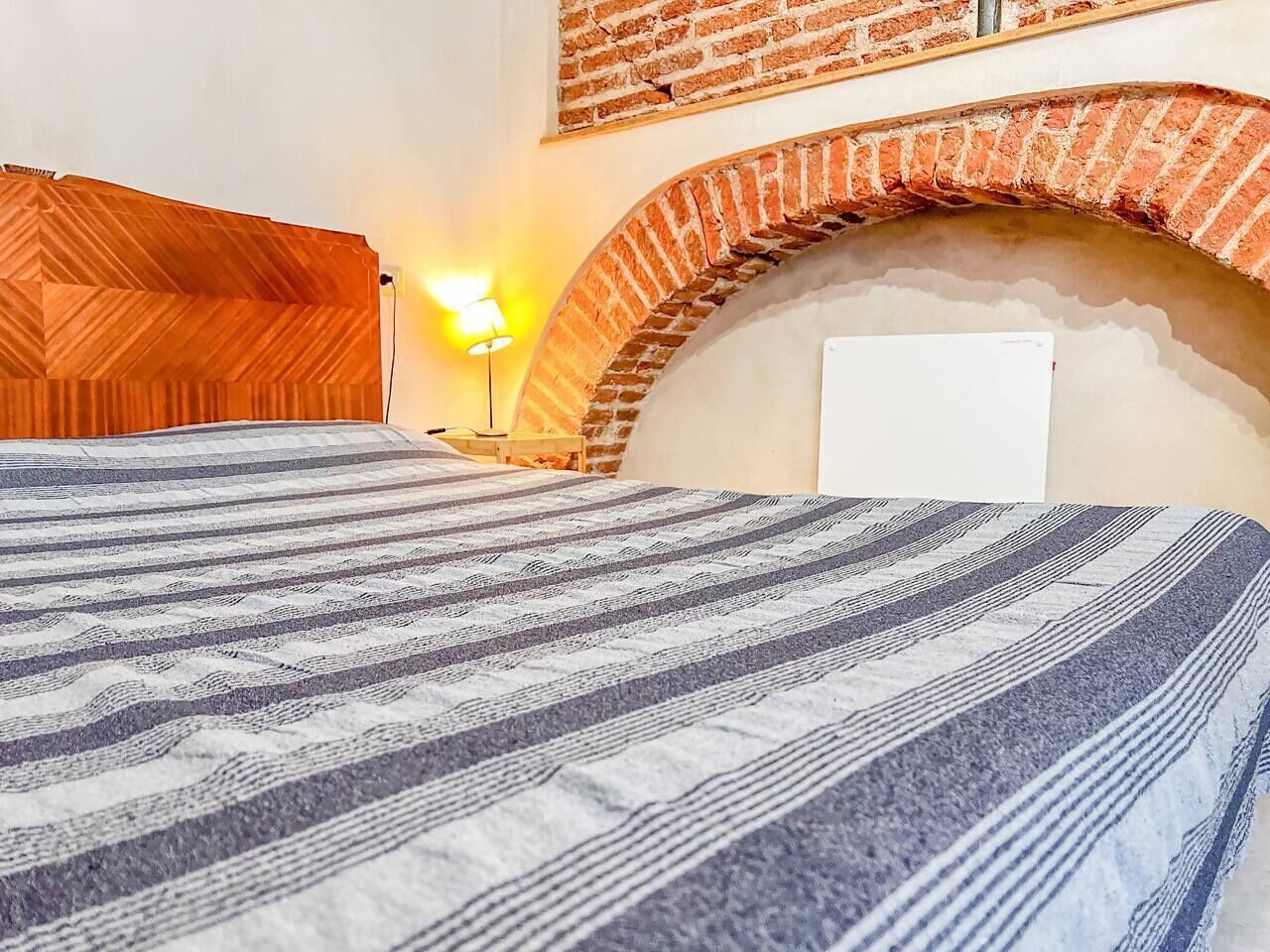 1 chambre, fer et planche à repasser, lit parapluie, Wi-Fi