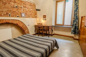 1 camera, ferro/asse da stiro, culla da viaggio, Wi-Fi