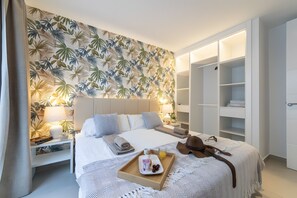 5 slaapkamers, een strijkplank/strijkijzer, wifi, beddengoed