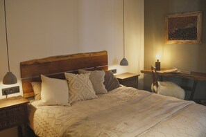 2 bedrooms, desk, iron/ironing board, internet - 2 Bedroom Guesthouse Sea View and Wellness, Boutique Estate near Barcelona Coast (CT)