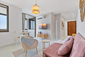 TV - Stunning apartment with seaviews in Fuengirola (Fuengirola)