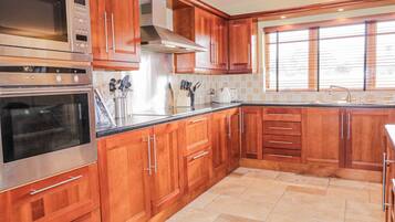 Máy rửa bát, dụng cụ nấu nướng/bát dĩa/dao nĩa