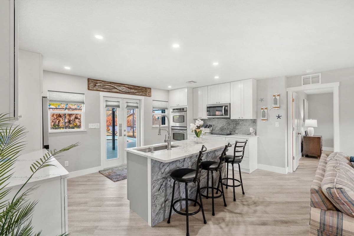 House (3 Bedrooms) | Front of property