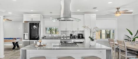 House (4 Bedrooms) | Interior