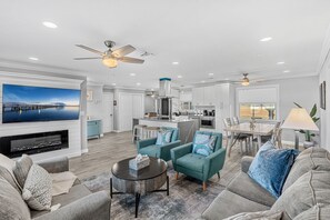 House (4 Bedrooms) | Interior - 1544 Lime Drive (Melbourne)
