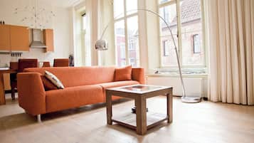 Leilighet, bakgårdsutsikt