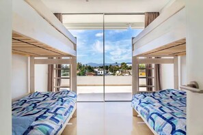 4 bedrooms, iron/ironing board, WiFi, bed sheets - Modern 4+ bedroom villa with private pool in Marbella.  Sleeps 8, walk to beach. (Marbella)