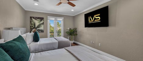 5 chambres, bureau, fer et planche Ă repasser, lit parapluie