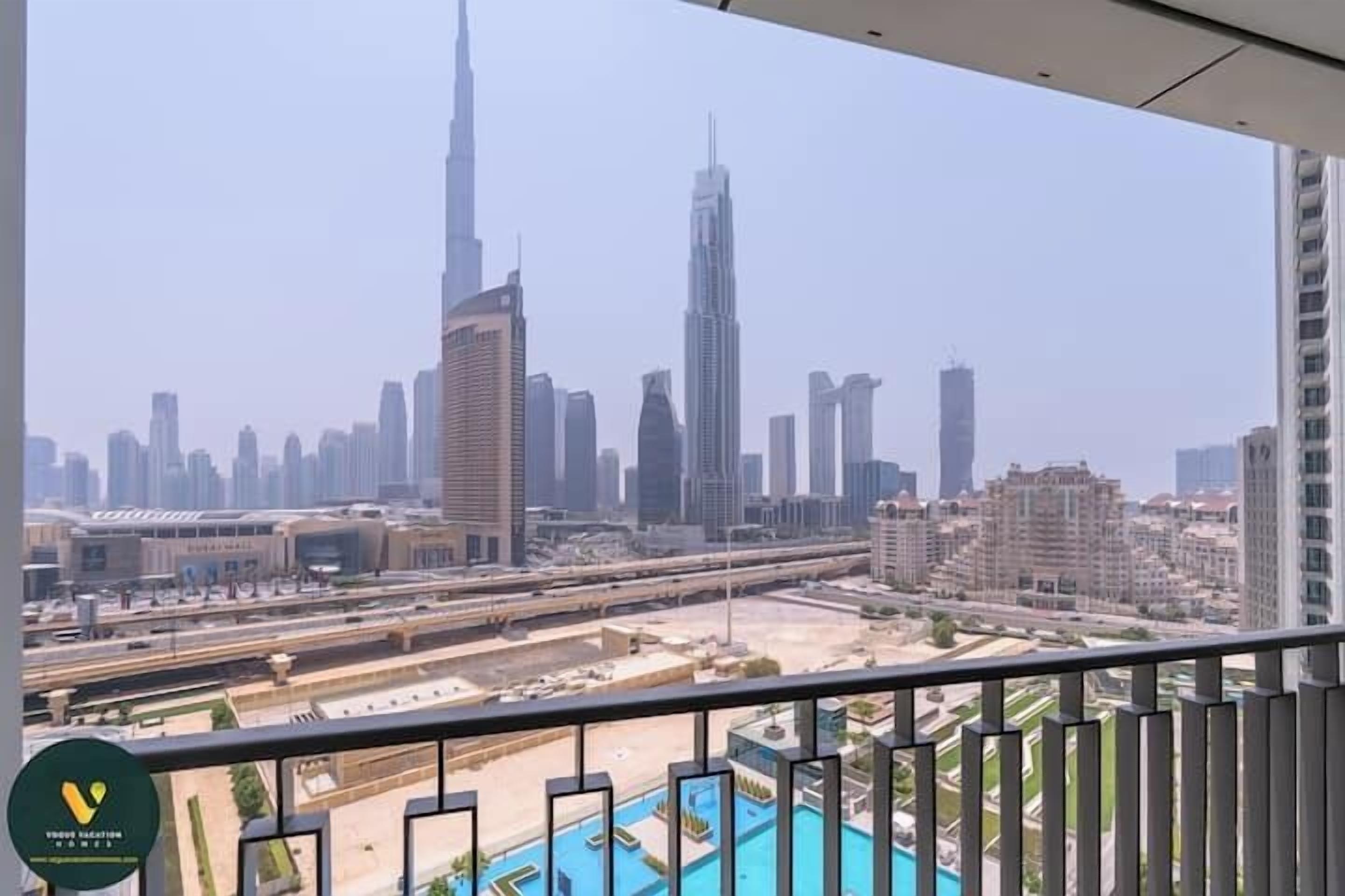 Luxury-Apartment, Balkon, Stadtblick | Balkon