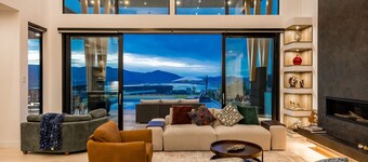 Kelowna Retreat | Pool, Views, 5 ensuites