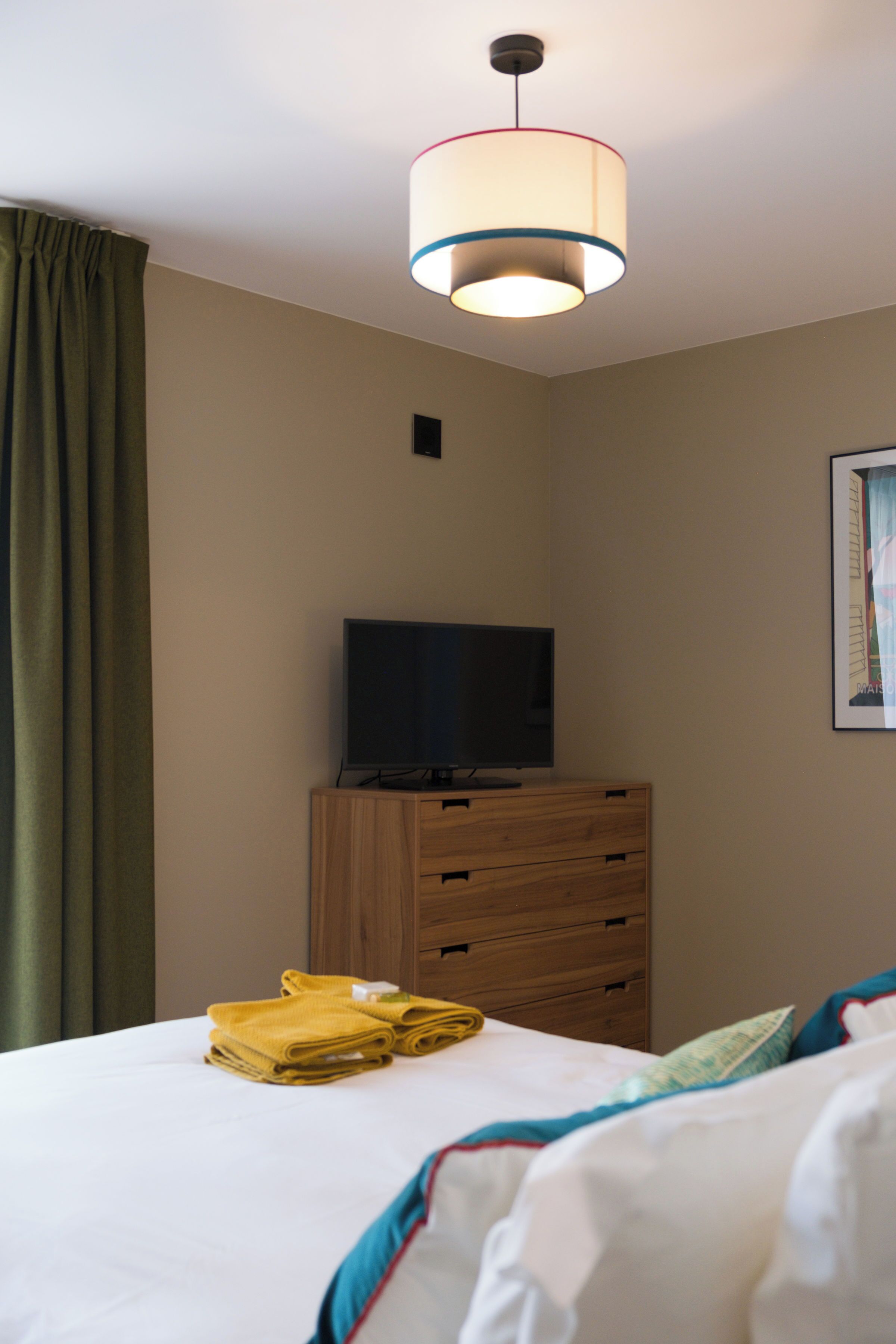 Lydisolert og wi-fi (inkludert)