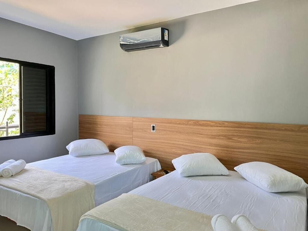 Cortinas blackout, tabla de planchar con plancha y cunas gratuitas 