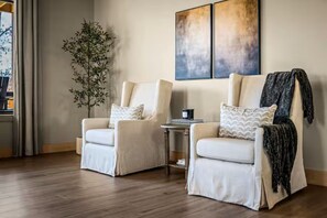 Nicht klassifiziertes Bild, 4 von 68, Schaltfläche