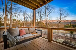 Terrace/patio - BRAND NEW Lux Cabin - Pickleball, Swim Spa + Views (Sevierville)