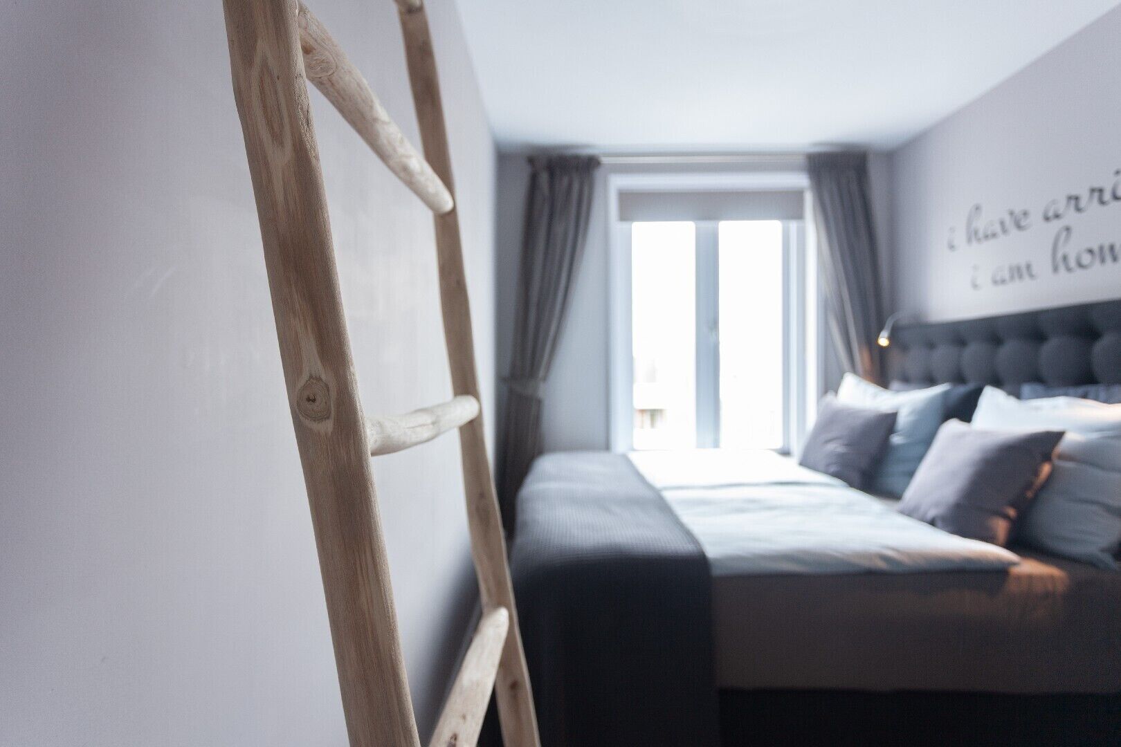 1 slaapkamer, een strijkplank/strijkijzer, wifi, beddengoed