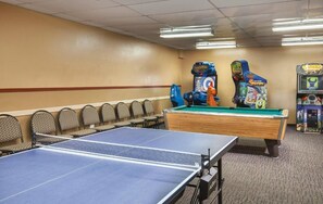 Unclassified image, 4 of 33, button