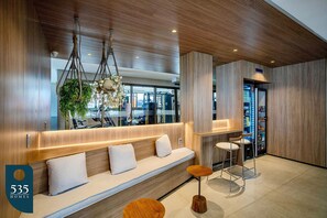Bar (on property) - Wake up in Studio in Barra near the mall (Salvador)
