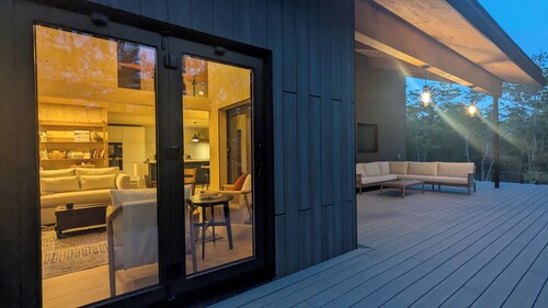 Private Lake Front EcoCabin on 200 acres - Private Chef Included!