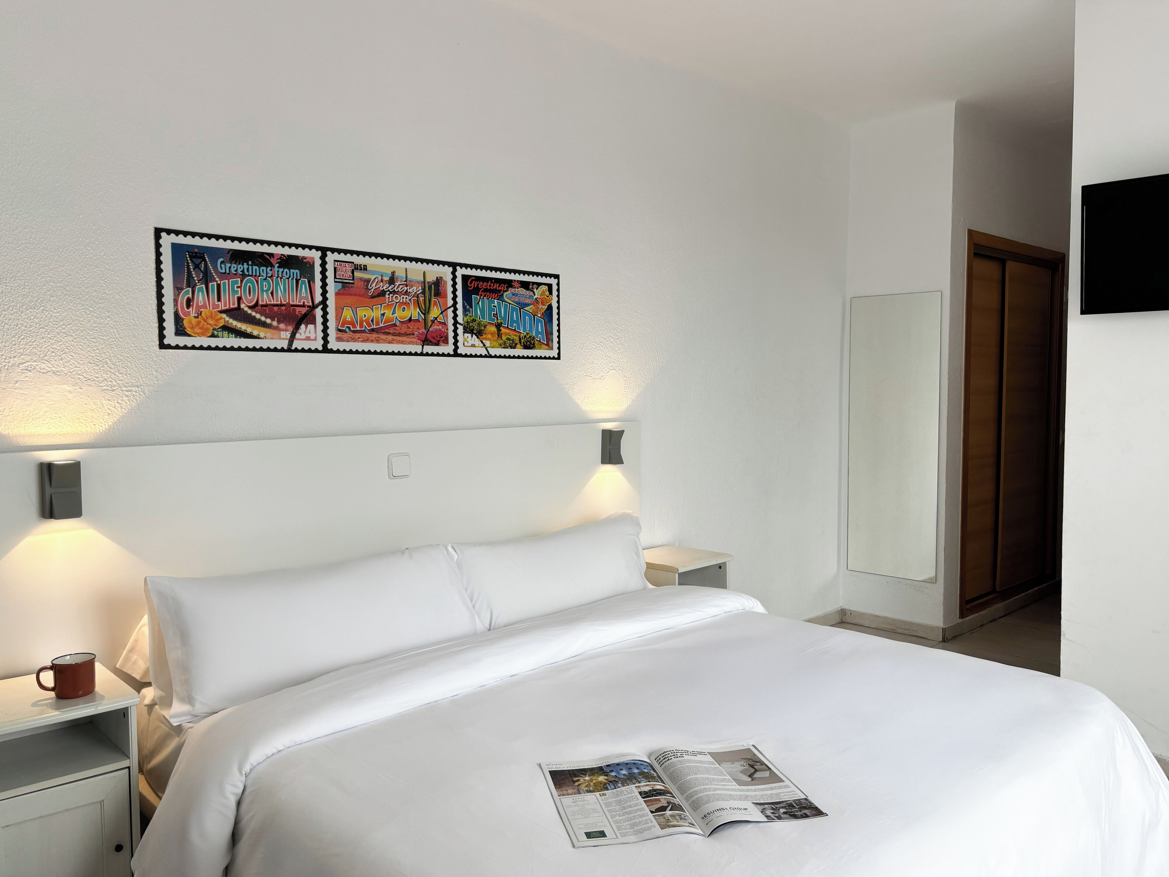 In-room safe, blackout drapes, free WiFi