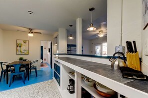 House | 1 bedroom, Internet - 5 Min Walk to Beach - IRB Remote Workers Retreat (Indian Rocks Beach)