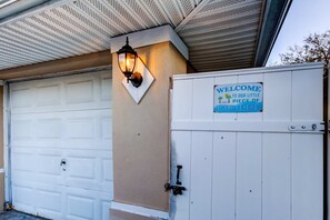 Apartment - 5 Min Walk to Beach - IRB Remote Workers Retreat (Indian Rocks Beach)