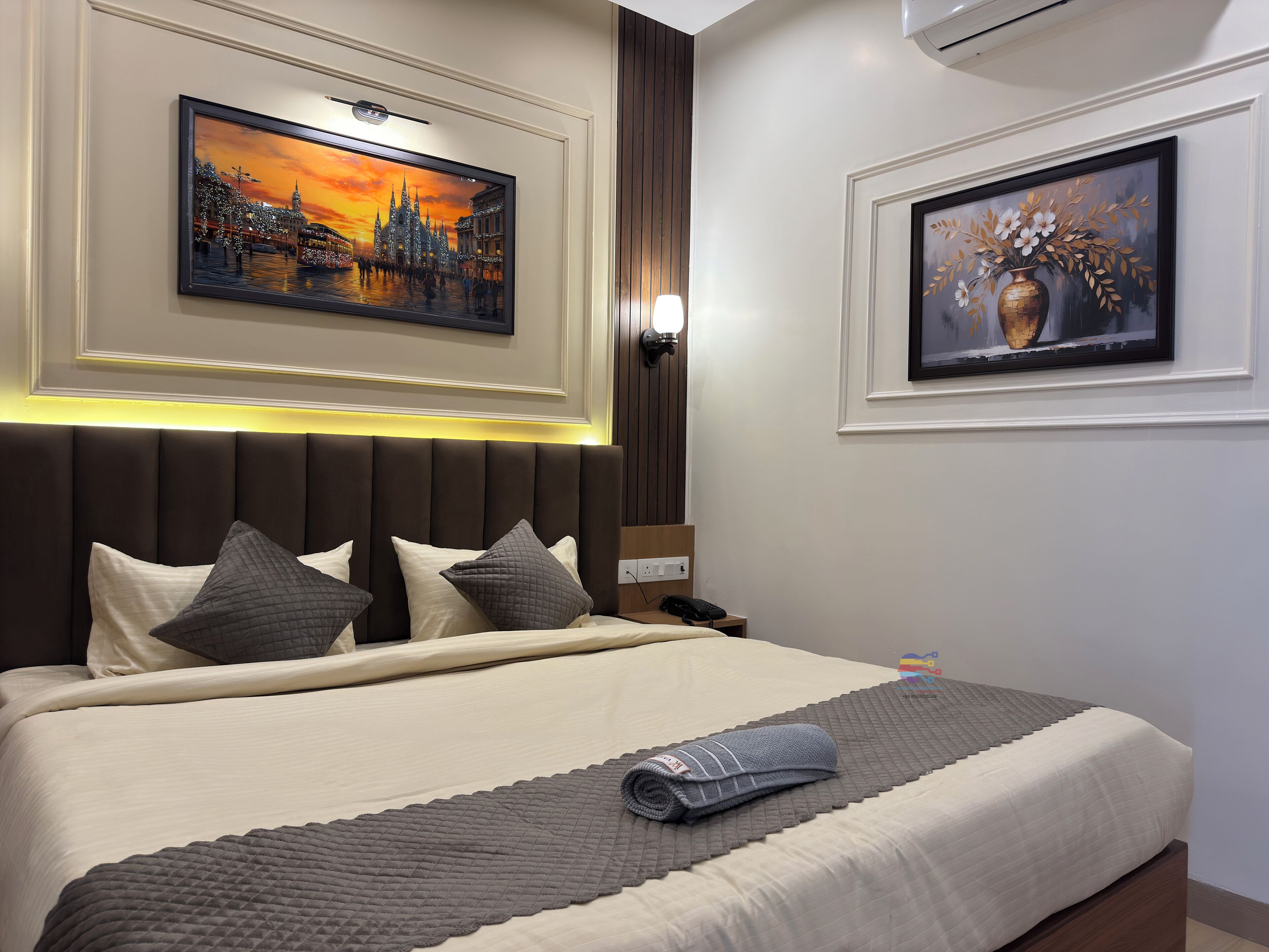 Habitació Comfort, balcó, vistes a la ciutat | Espai de treball apte per a portàtils i wifi gratuïta 