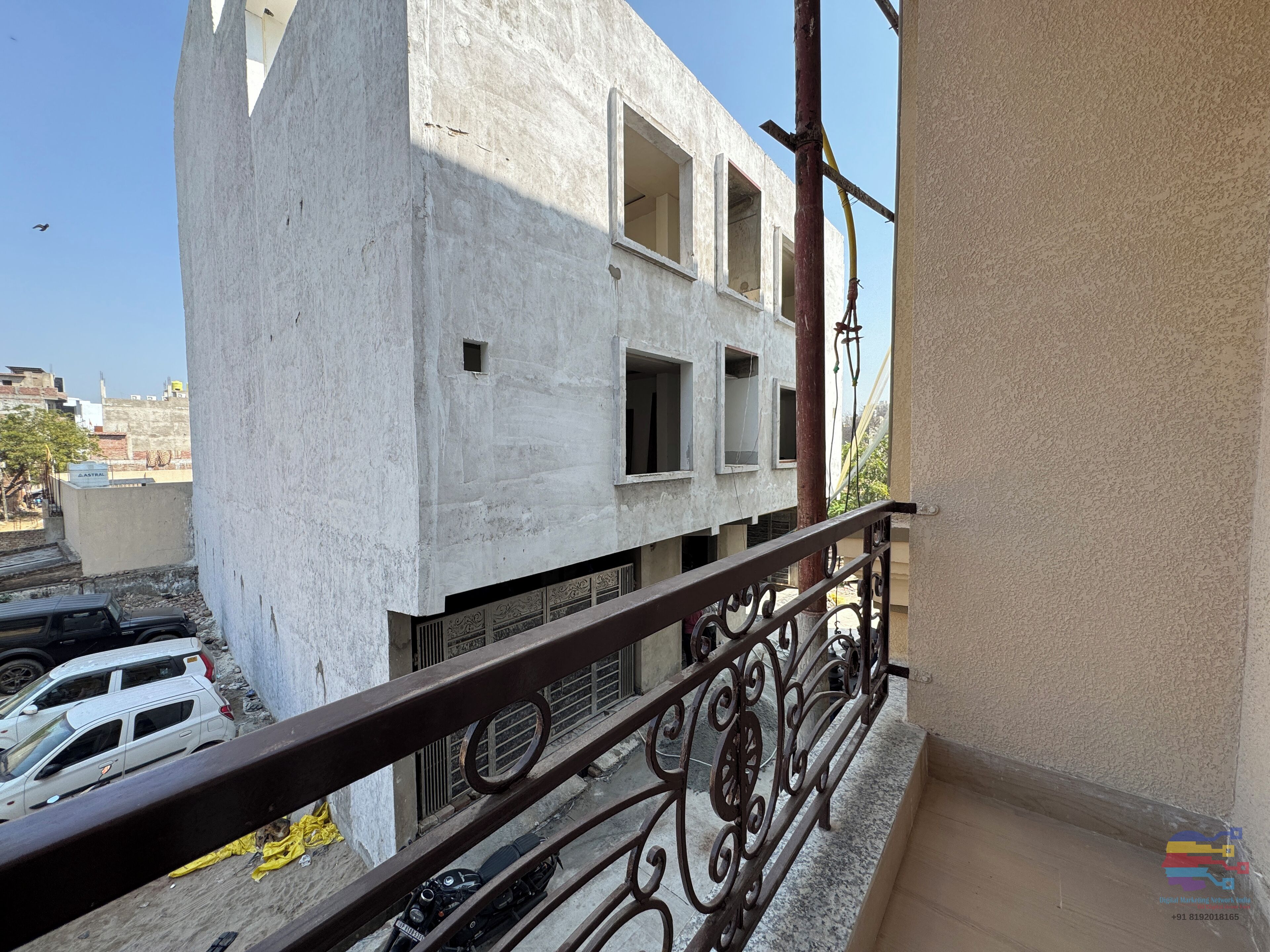 Comfort Room, Balcony, City View | Property grounds