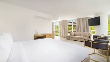 Junior Suite, 1 King Bed with Sofa bed, Balcony (Juliette)