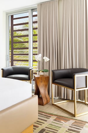 Junior Suite, 1 King Bed with Sofa bed, Balcony (Juliette) | In-room safe, laptop workspace, blackout drapes, free cribs/infant beds - Collins Court South Beach (Miami Beach)