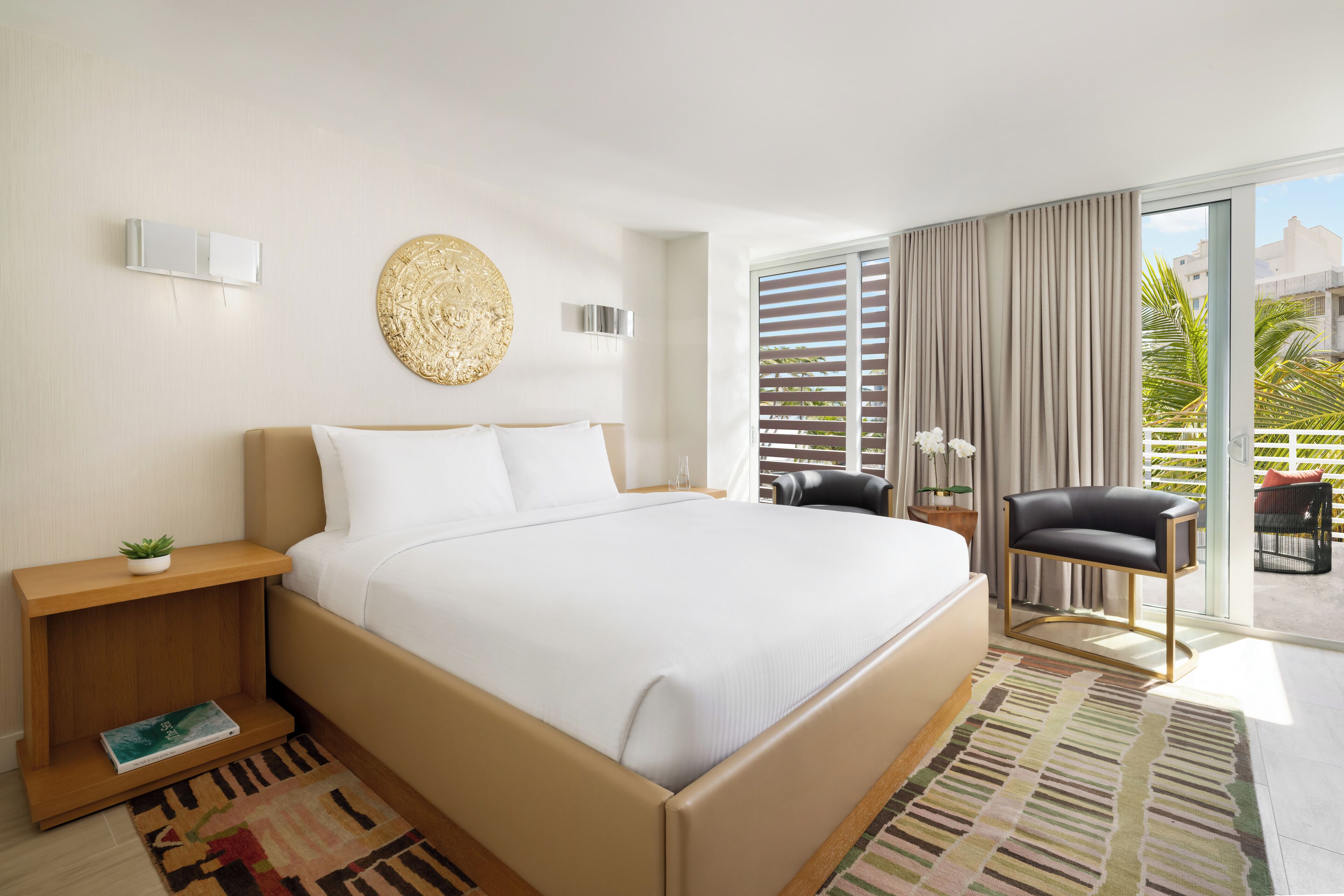 ห้องพัก, เตียงคิงไซส์ 1 เตียง, ระเบียง