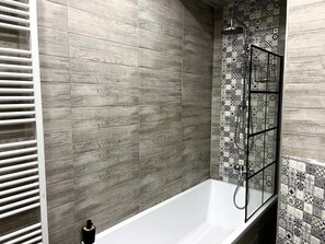 Hair dryer - Elegant Retreat 7 Min to Colonnade (Karlovy Vary)