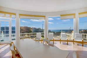 Dining - Vacation Home 'Casa Del Pescador 2' with Private Terrace, Balcony and Wi-Fi (Santa Cruz de Tenerife)