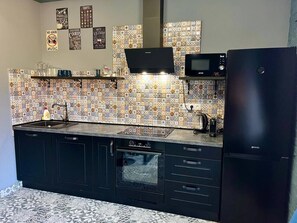 Fridge, microwave, oven, stovetop - Contemporary Wood Haven | Center (Karlovy Vary)