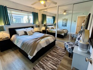 1 bedroom, desk, iron/ironing board, free WiFi - Spacious mid-century apartment central to the best neighborhoods in San Diego! (San Diego)