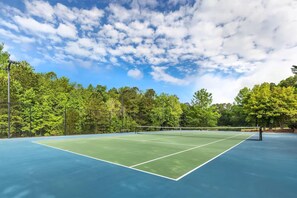 Unclassified image, 3 of 10, button