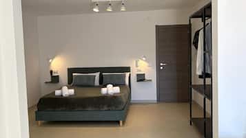 Deluxe Double Room, Private Terrace, Sea View | Kostenloses WLAN