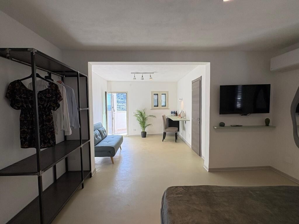 Deluxe Double Room, Private Terrace, Sea View | Kostenloses WLAN