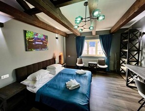 Desk, iron/ironing board, WiFi, bed sheets - Modern Wooden Escape | Karlovy Vary (Karlovy Vary)