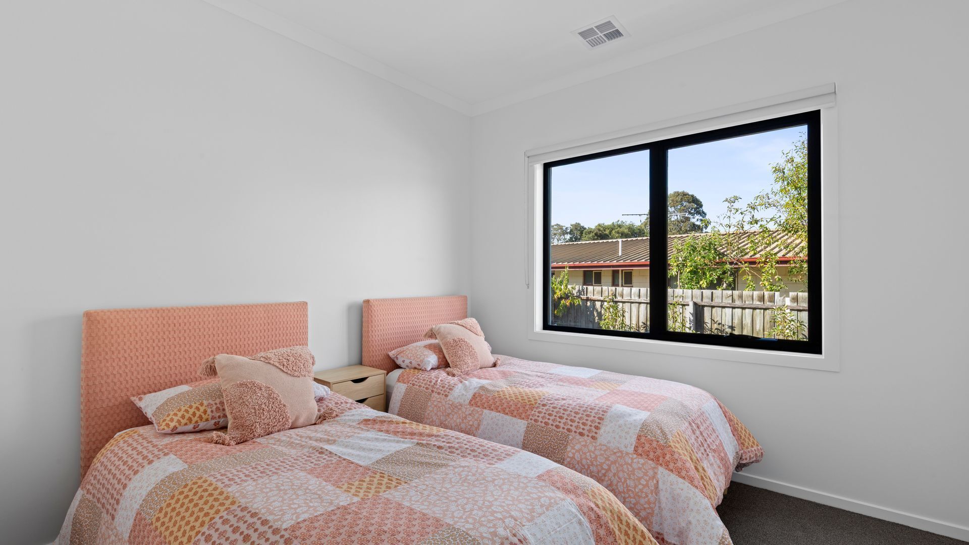 4 soverom, skrivebord, strykejern/-brett og wi-fi