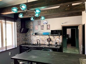 Fridge, microwave, oven, stovetop - Wood & Light Apartment | City Center (Karlovy Vary)